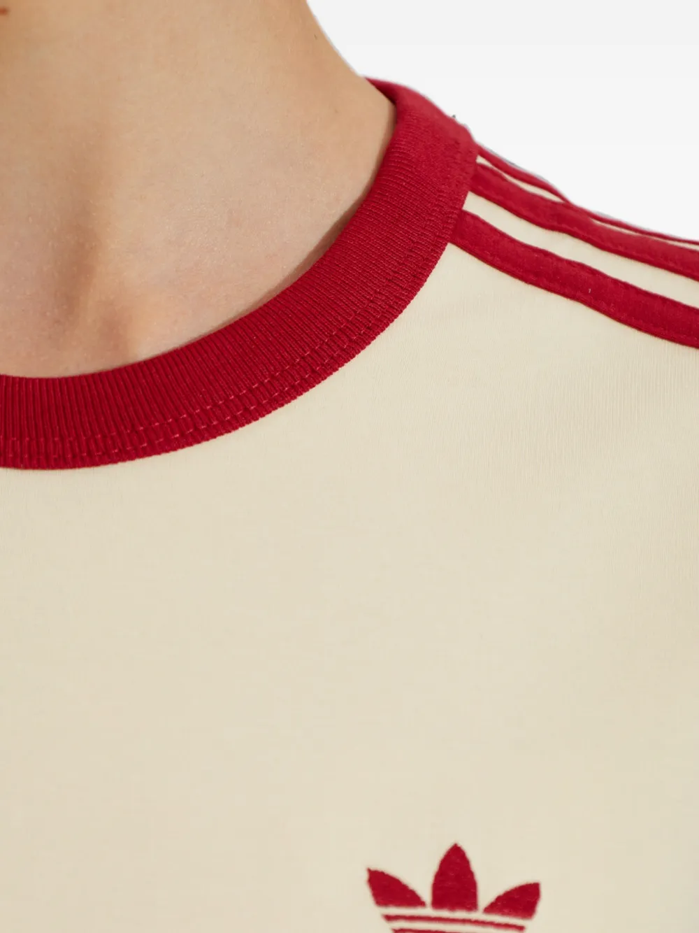adidas 3 Stripes Slim Fit striped-details T-shirt Geel