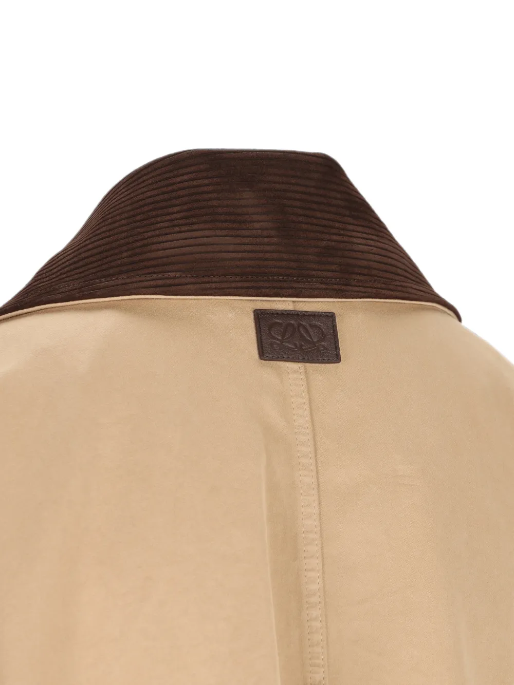 LOEWE Jack met ribfluwelen kraag en gespsluiting Beige