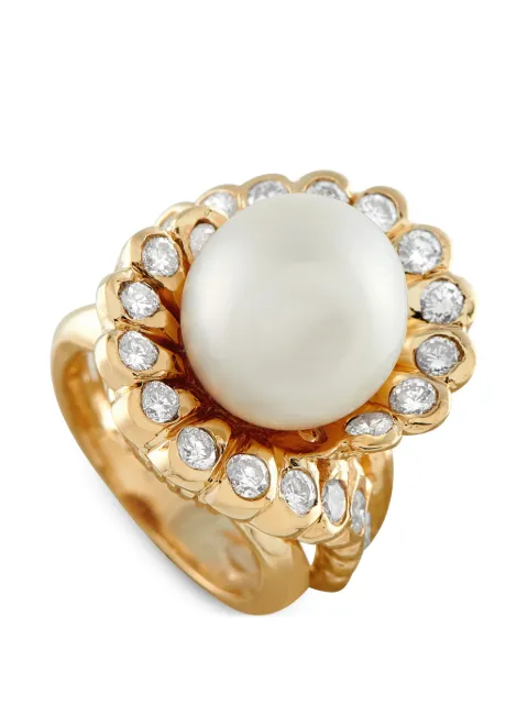 LB Exclusive pearl and diamond ring