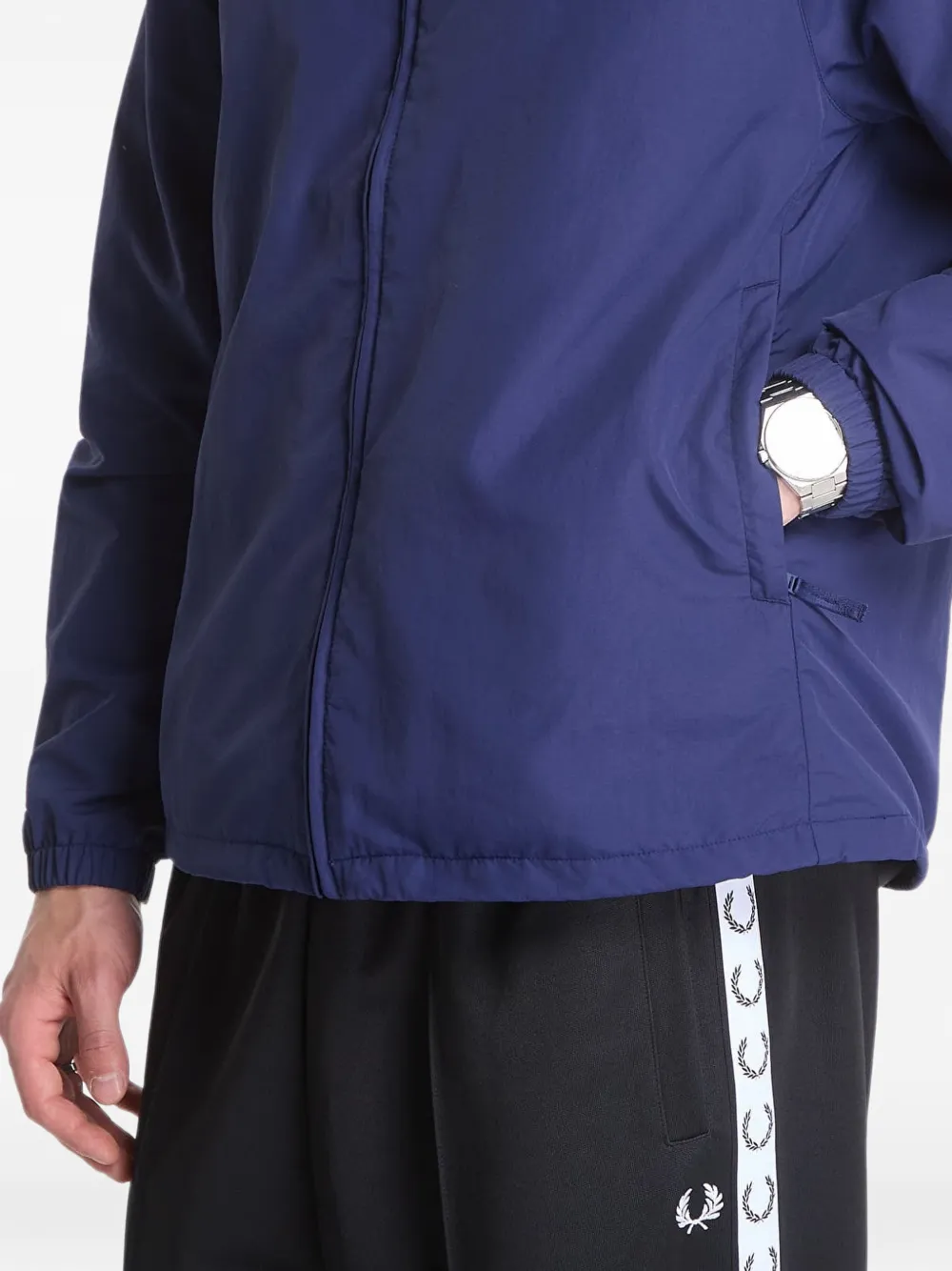 Fred Perry Jack met geborduurd logo en capuchon Blauw