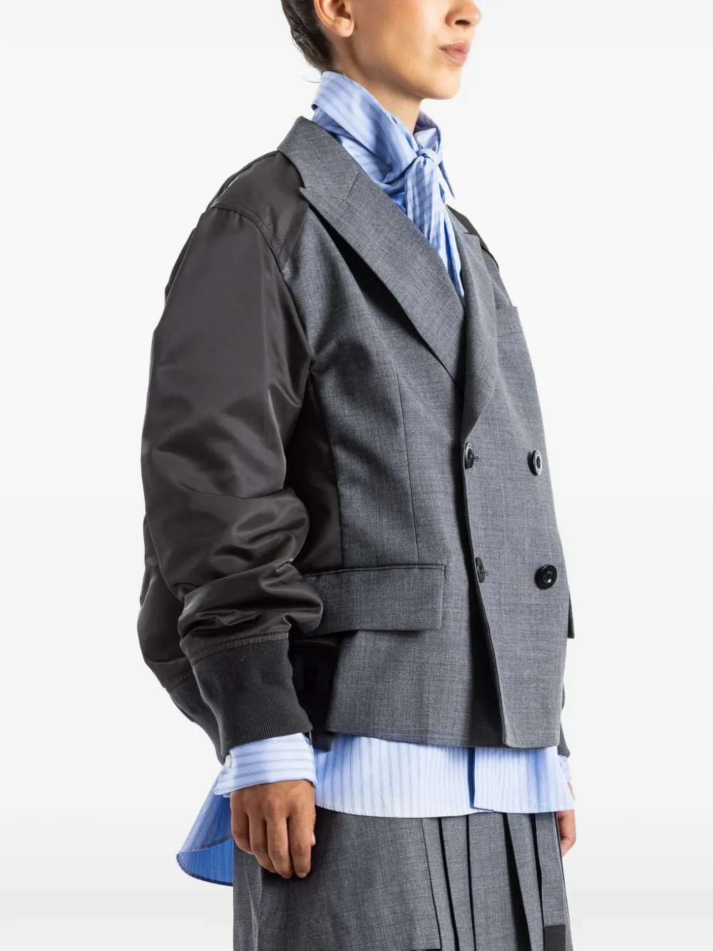 sacai Jack met dubbele rij knopen en vlakken Grijs