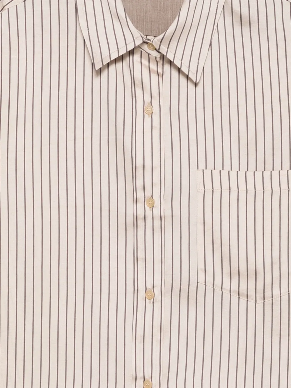 Alysi shirt met verticale streep en borstzak Beige