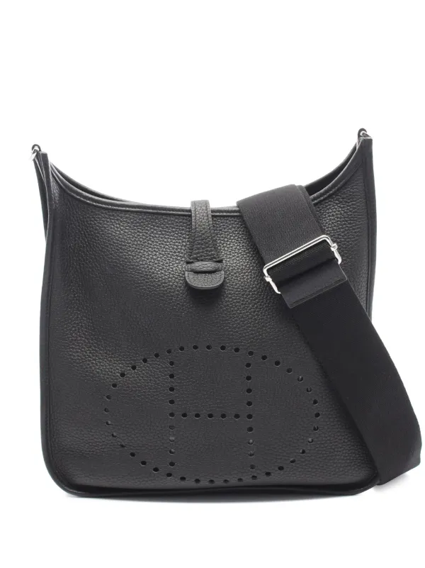 Hermès Pre-owned 2022 Clemence Evelyne III 29 Crossbody Bag in Black
