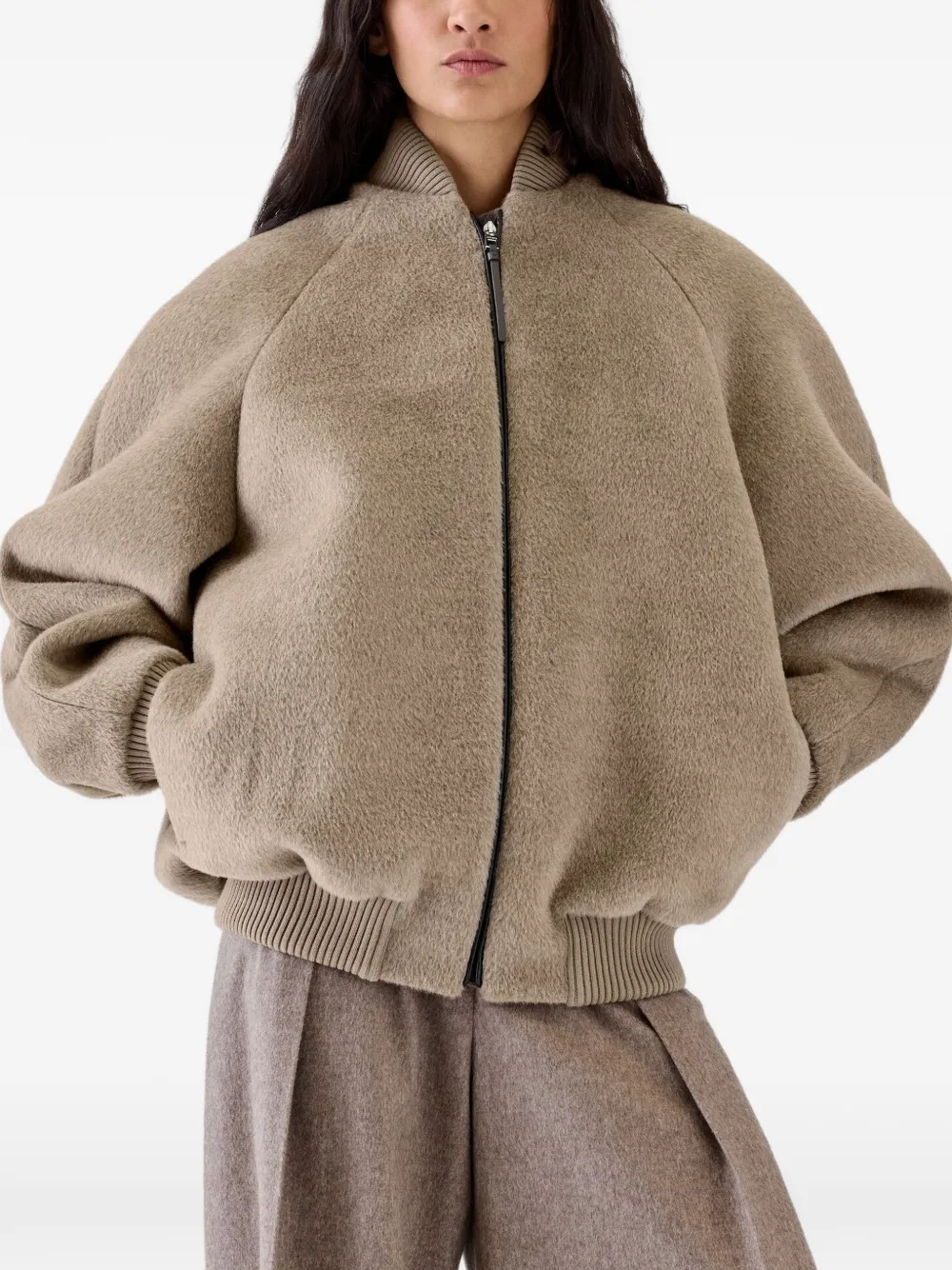 Jacquemus Jack Beige