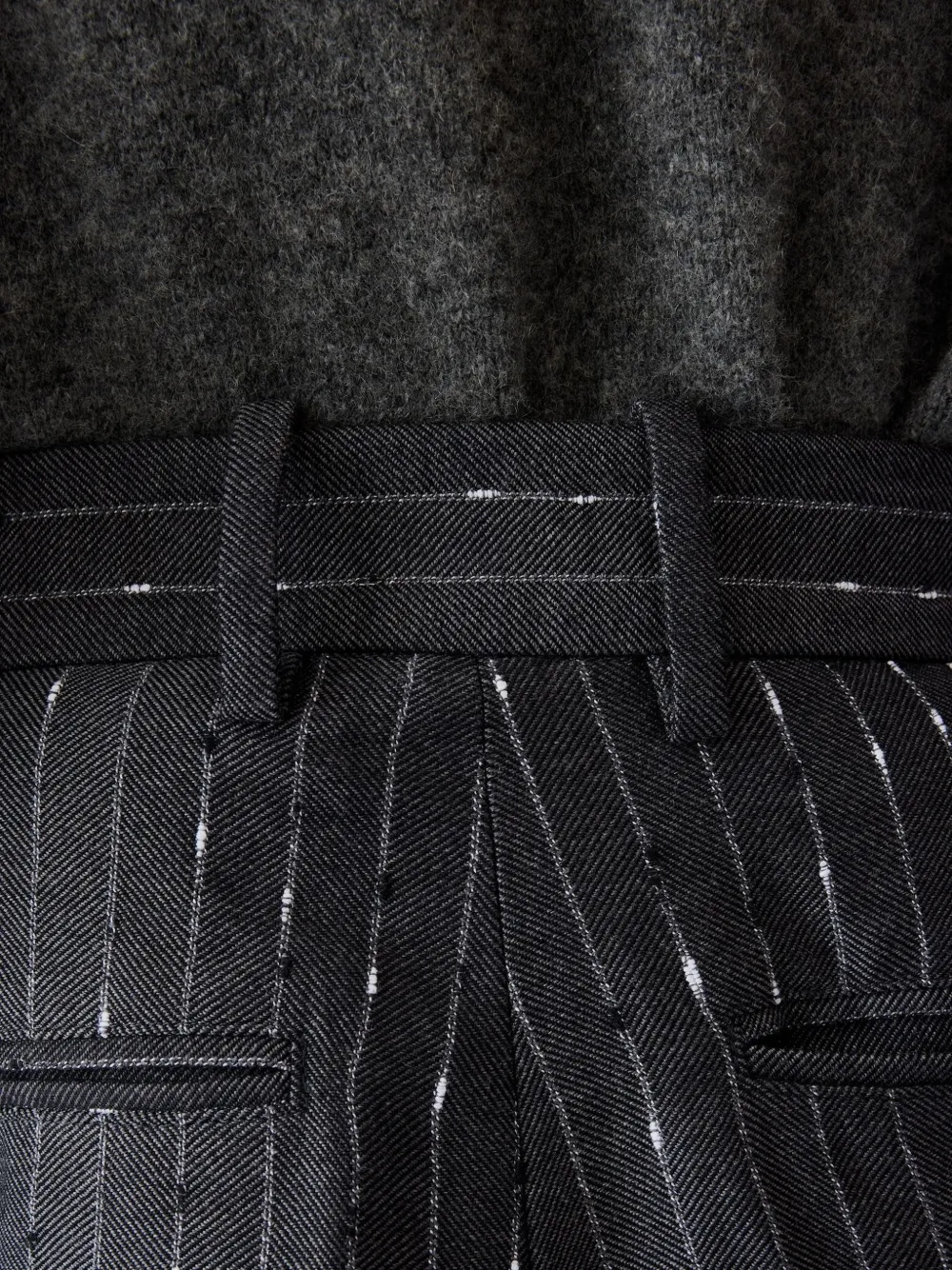 Jacquemus The Losange pleated tailored trousers Grijs