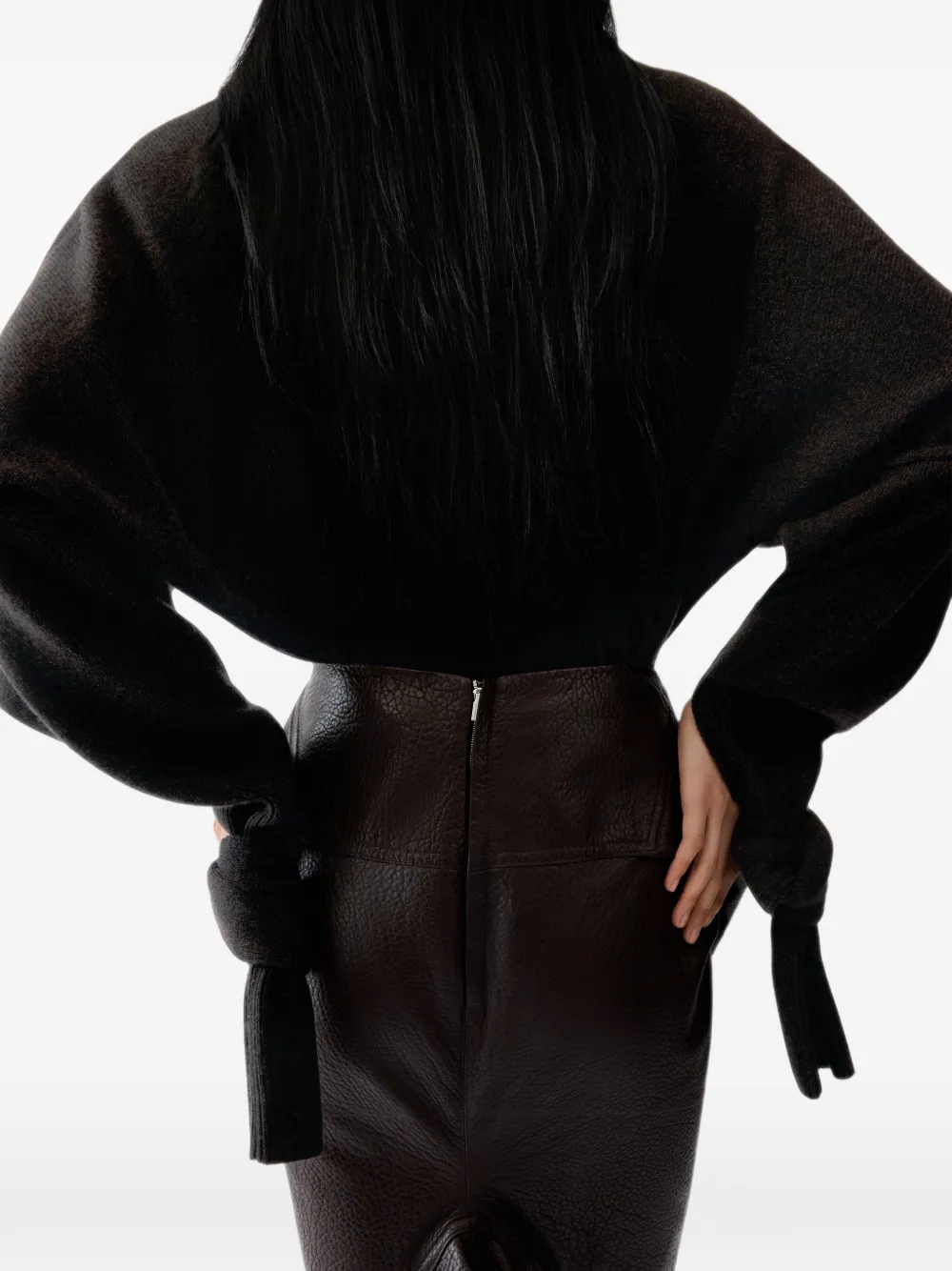 Jacquemus The Fiocco batwing-sleeve sweater Bruin