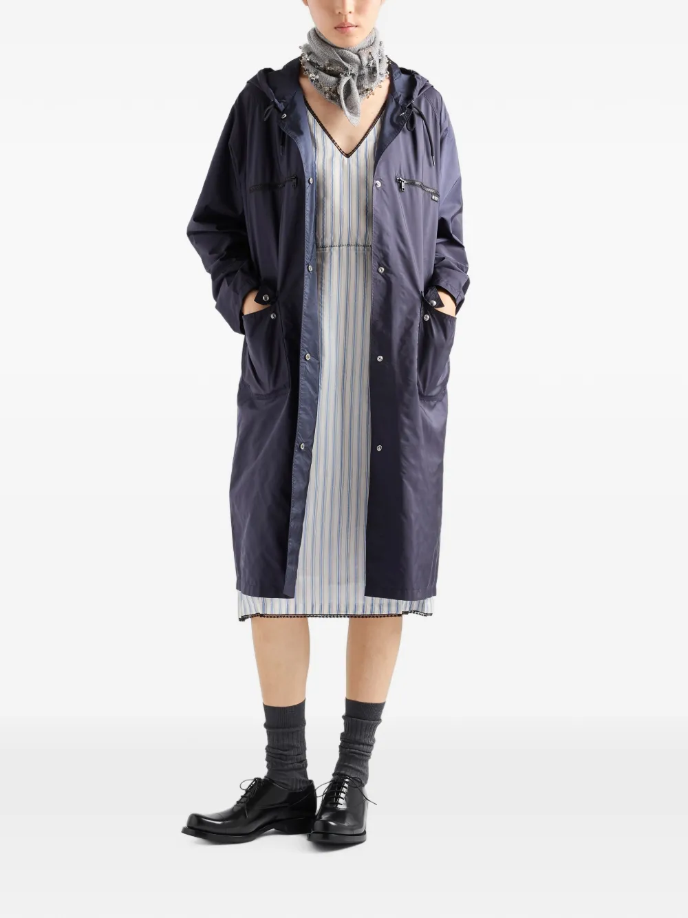 Prada Gestreepte jurk met strik Wit