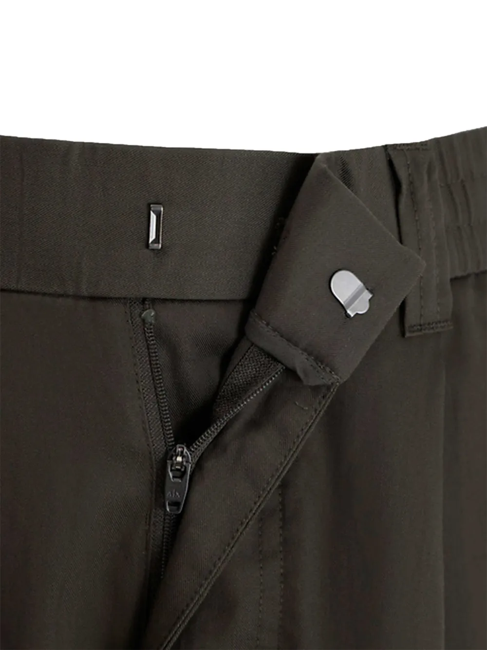 Armani Exchange Cargo broek met plooien en riemlussen Groen