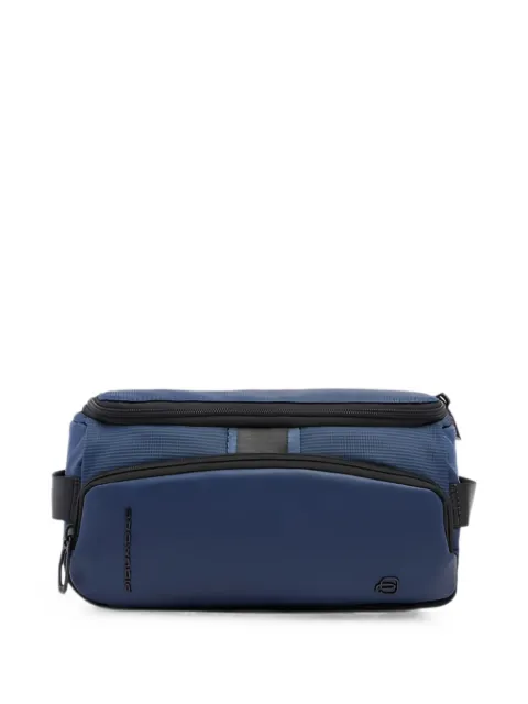 PIQUADRO logo-plaque wash bag
