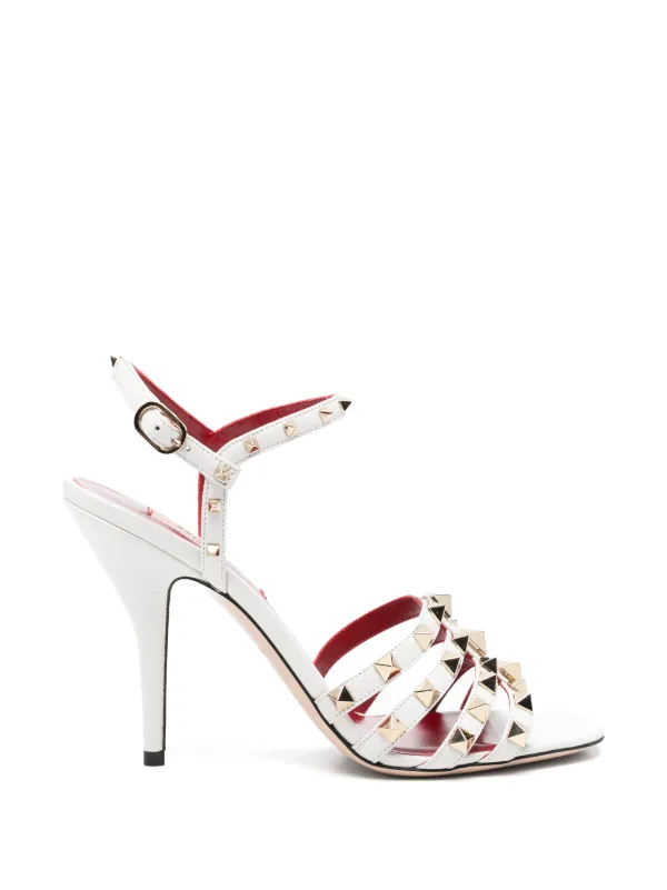 ヴァレンティノ 39.5 25.5 ロックスタッズ レザー サンダル ホワイト Valentino Garavani ロックスタッズ サンダル | ホワイト | FARFETCH JP