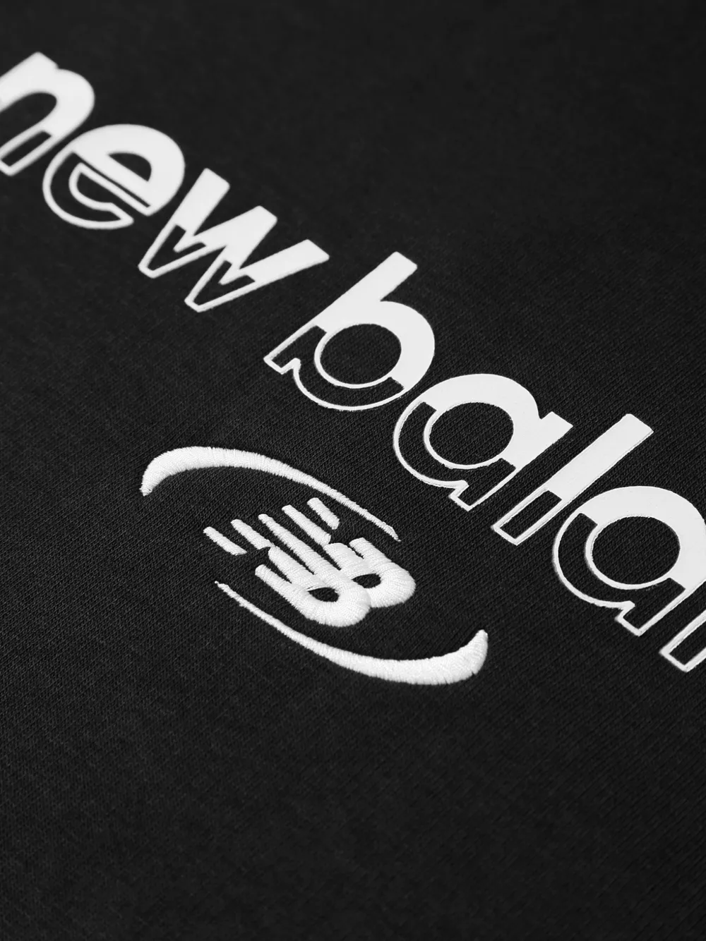 New Balance Trackside fleece hoodie Zwart