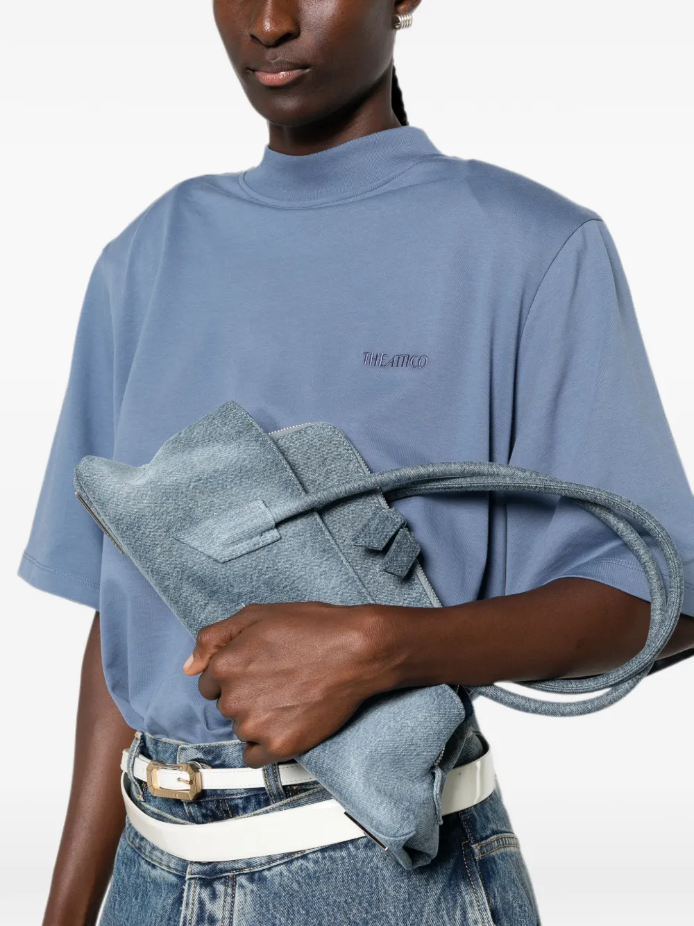 The Attico "La Passeggiata Small" denim handtas met verwassen effect Blauw