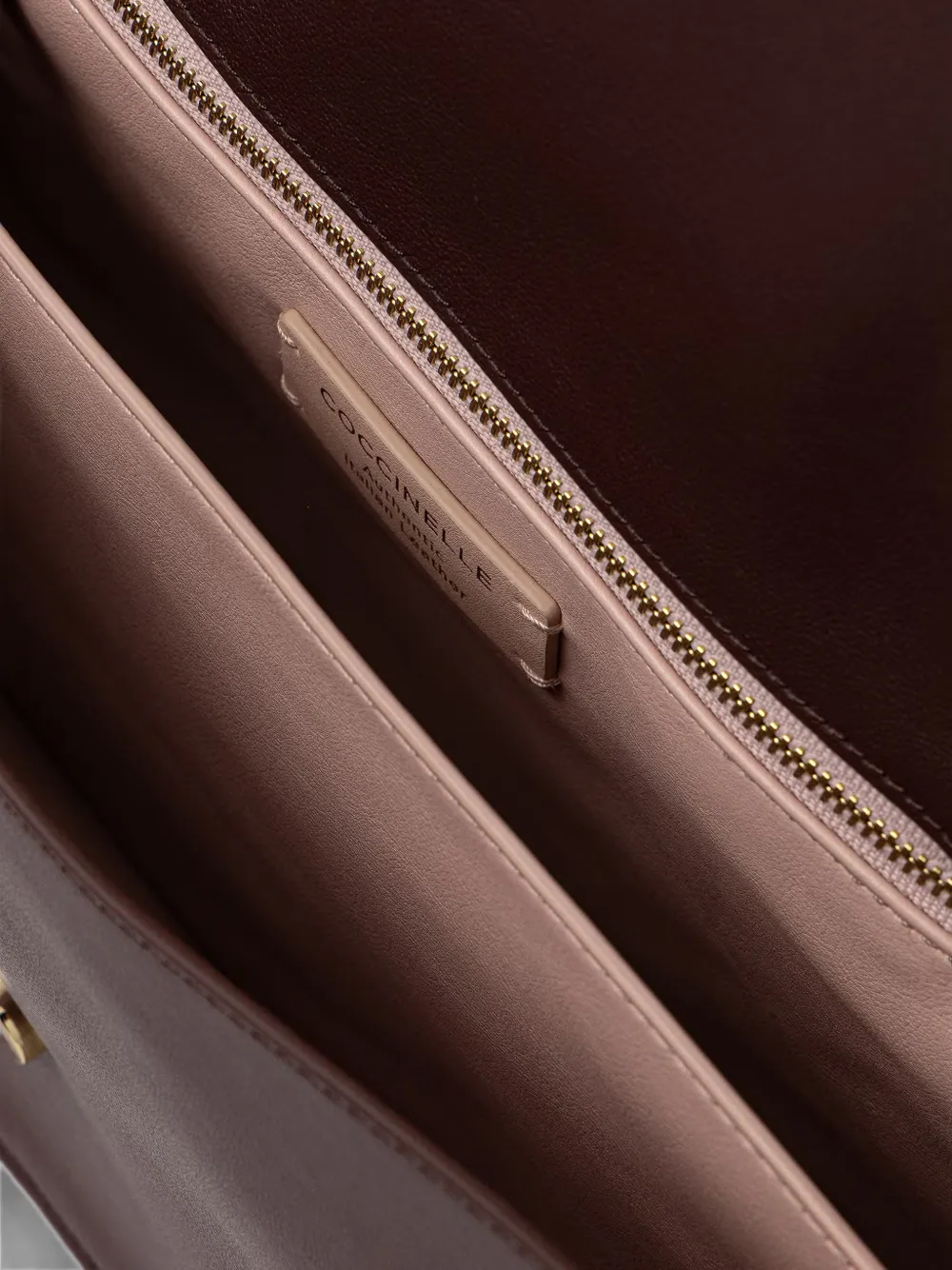 Coccinelle Leren shopper met logo-reliëf Bruin