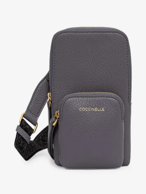 Coccinelle bolsa para teléfono Coccinelle Pixie mini de piel granulada