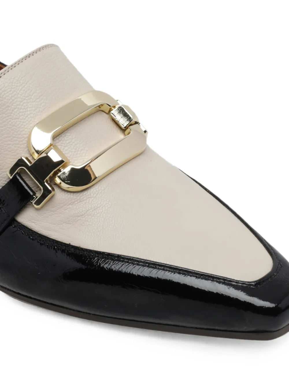 Chie Mihara Gildo buckle-detail loafers Zwart