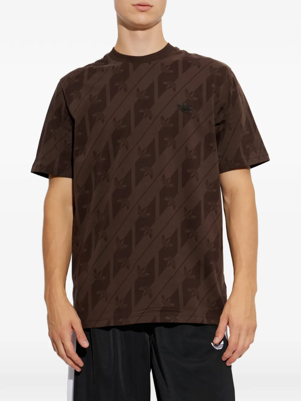 adidas monogram-print logo-patch T-shirt Bruin