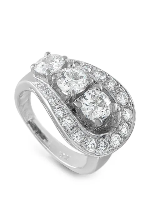 LB Exclusive diamond ring