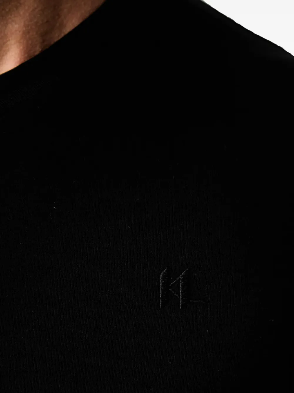 Karl Lagerfeld T-shirt met V-hals en afwerking Zwart