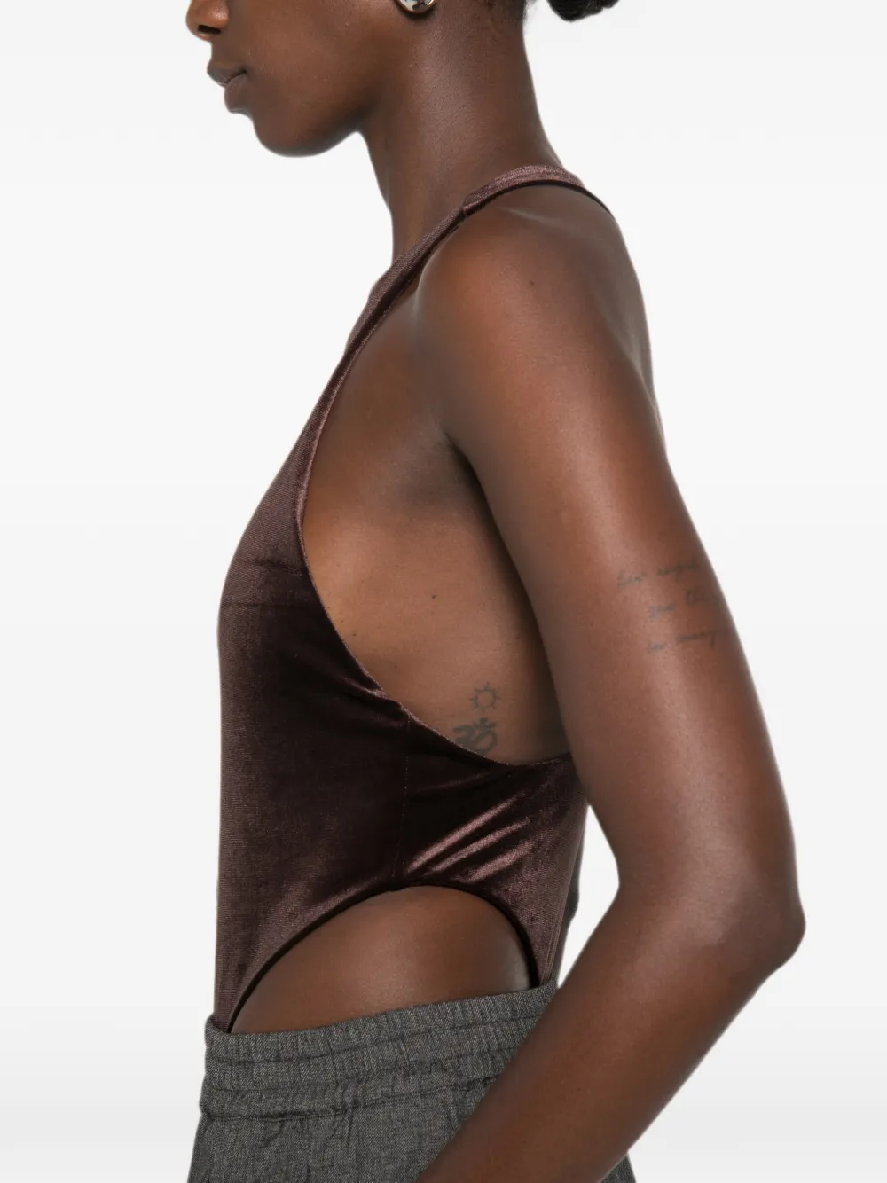 THE ANDAMANE Fonda body met halternek Bruin