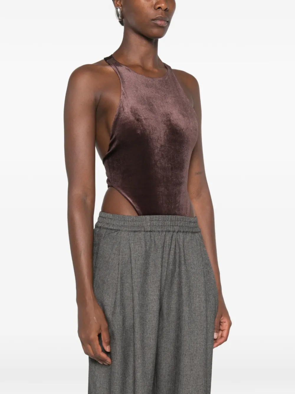 THE ANDAMANE Fonda body met halternek Bruin