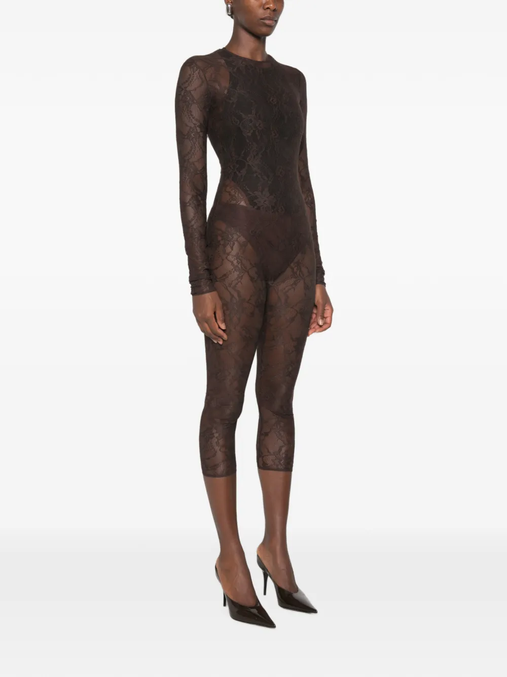 THE ANDAMANE Sheila jumpsuit met kanten patroon en lange mouwen Bruin