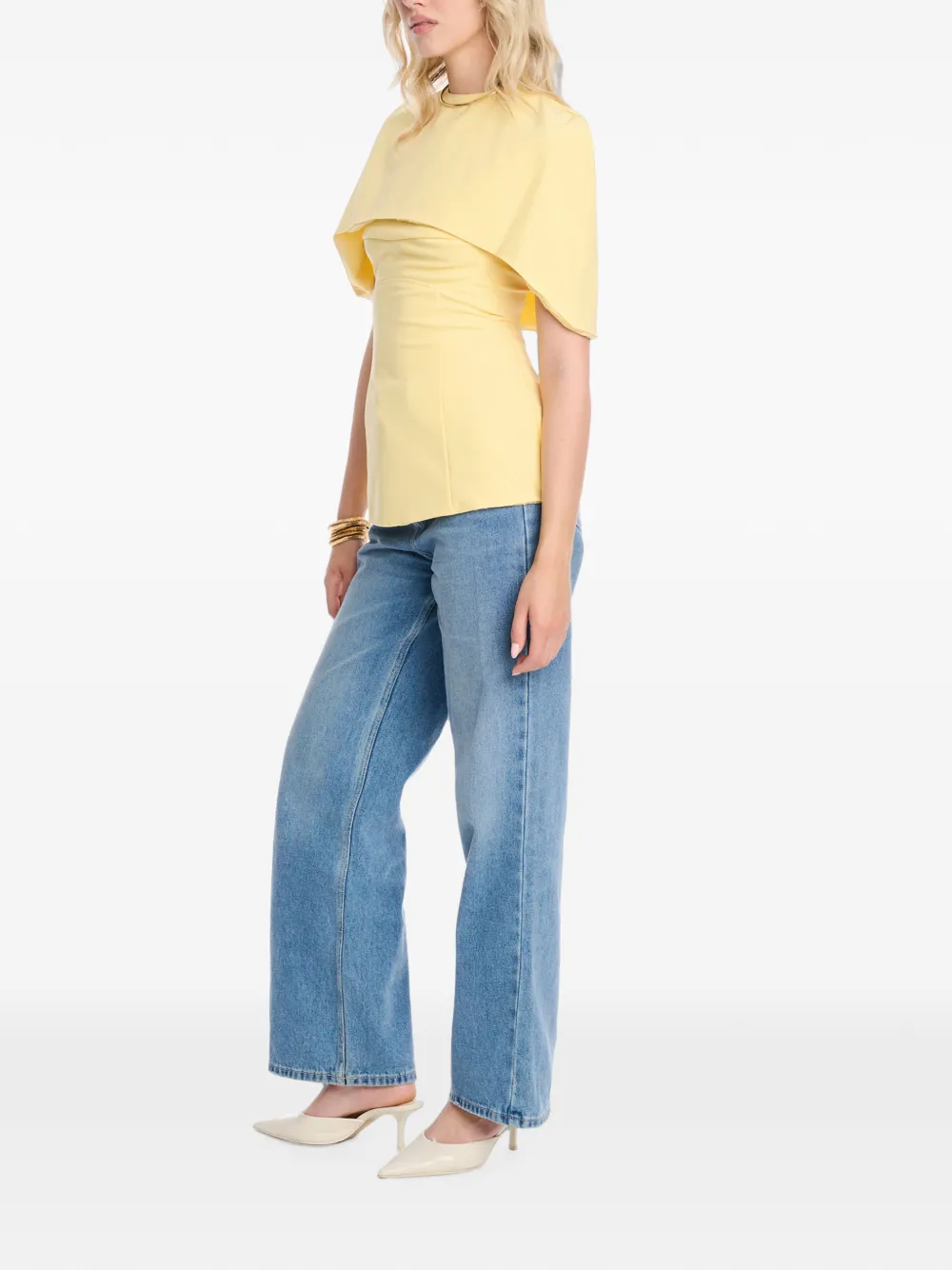 AXEL 113 Scarlet top met cape Geel