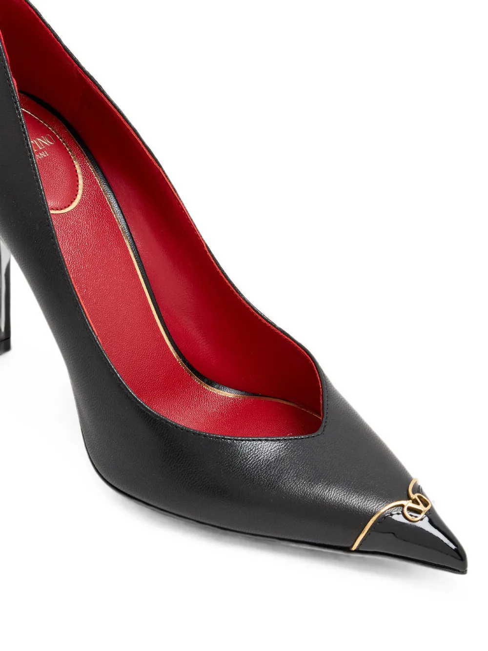 Valentino Garavani VLogo Signature leather pumps Zwart