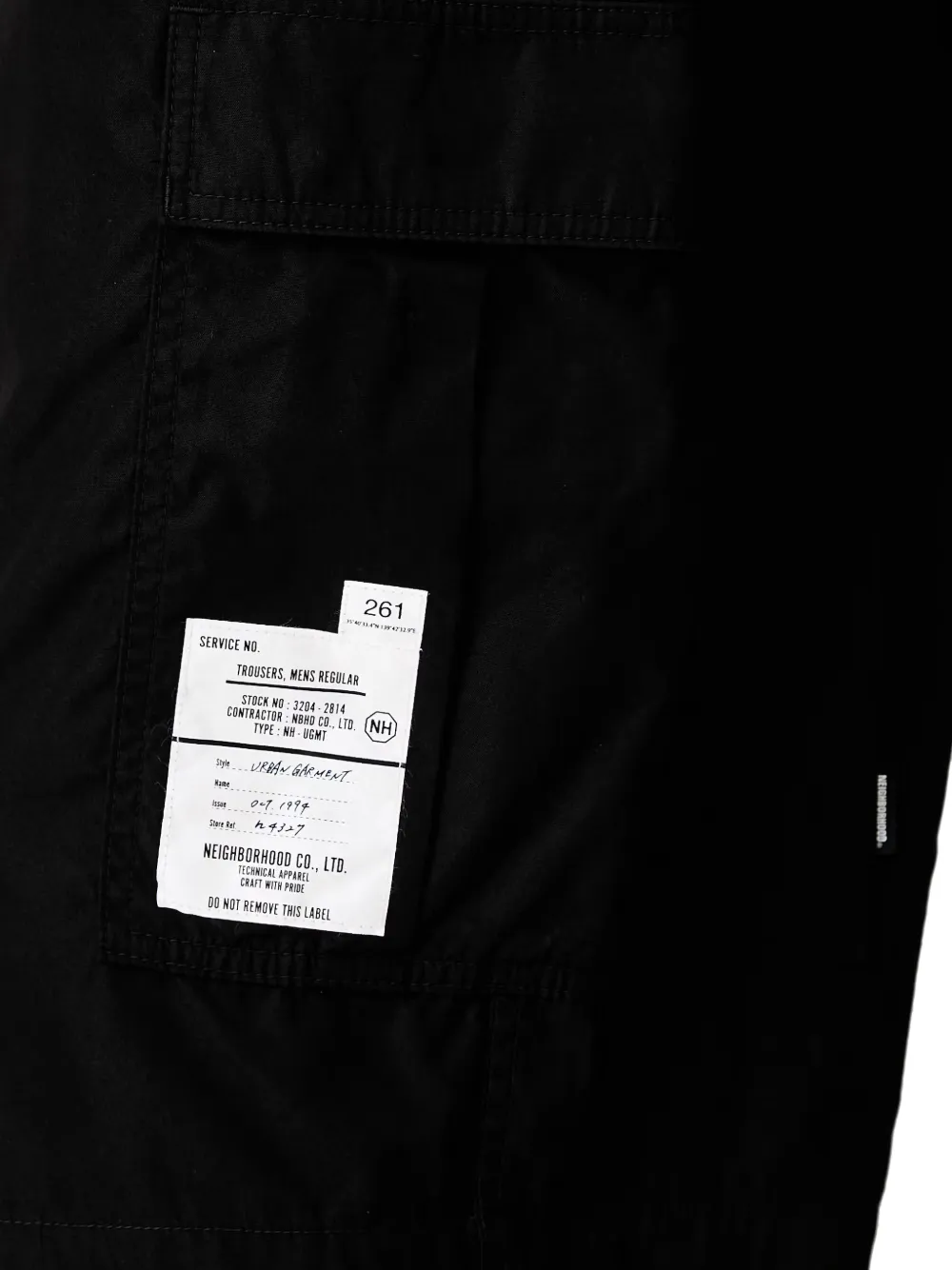Neighborhood Cargo shorts met logopatch Zwart