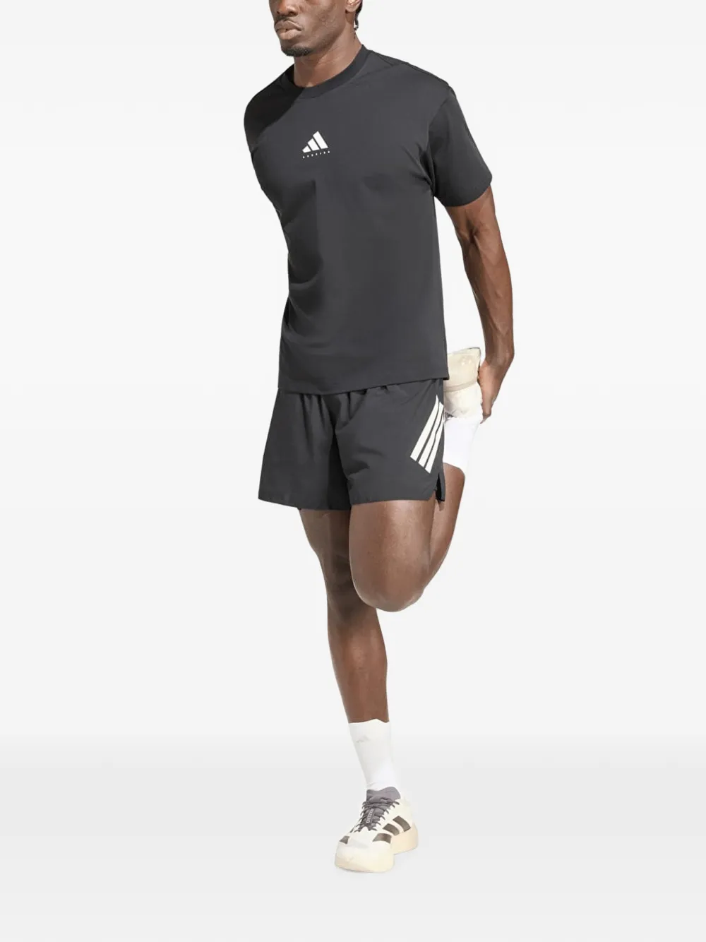 adidas Running Category T-shirt met grafische print Zwart