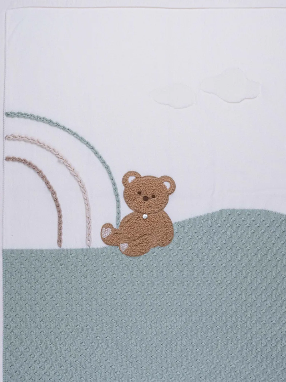 MARLU' couture Sjaal met geborduurde beer en regenboog-patch Wit