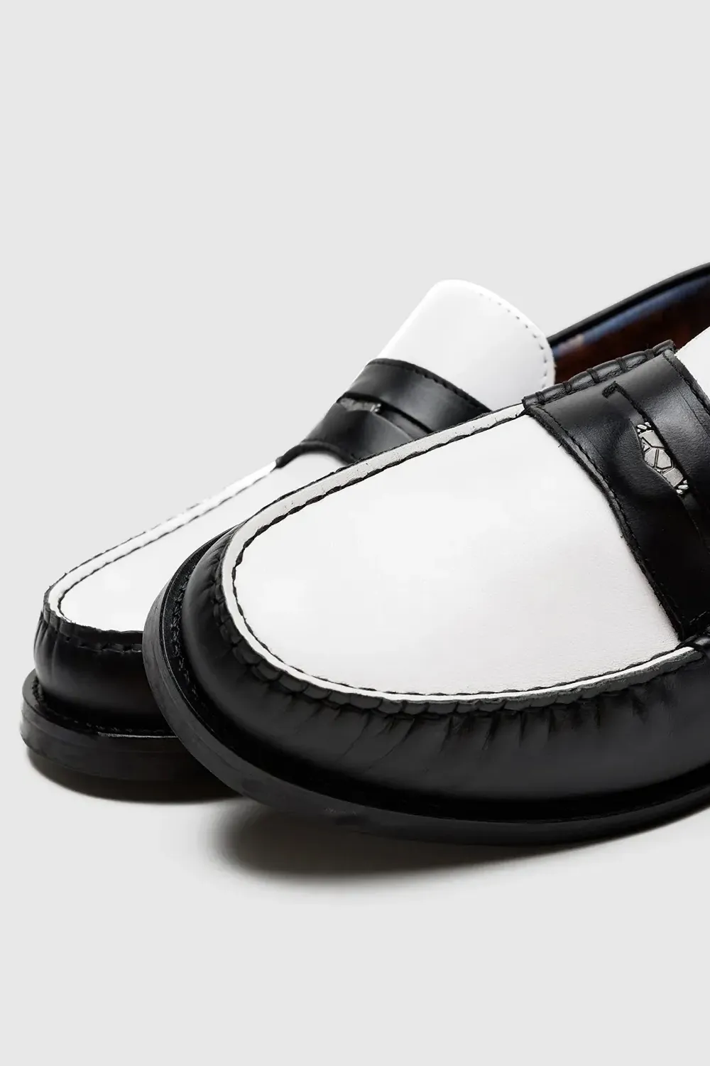 NAKED WOLFE Riviera calf leather loafers Zwart