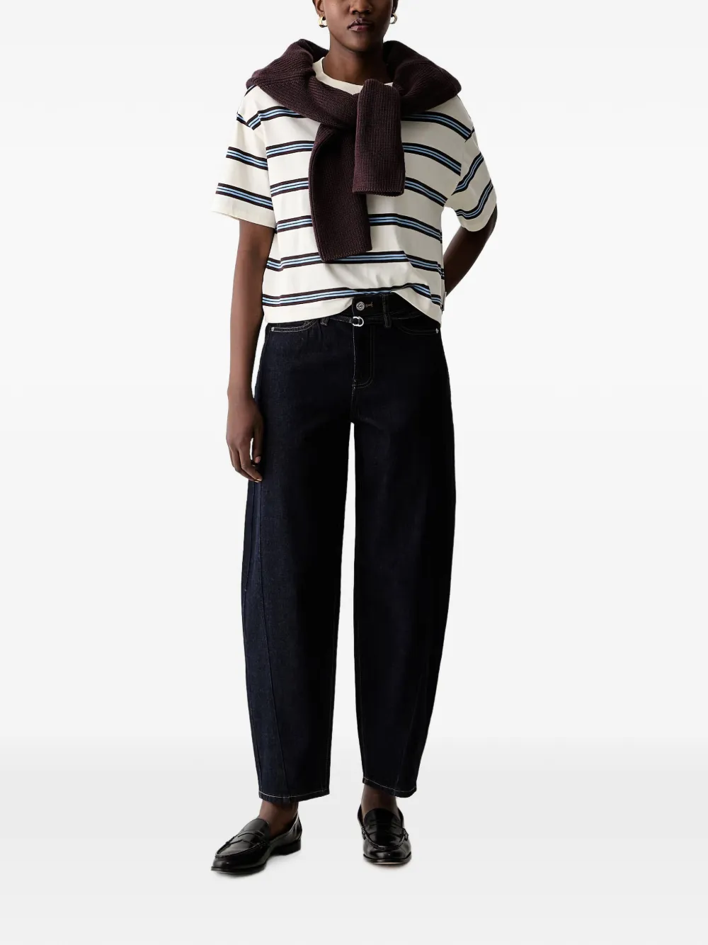 DKNY buckle-detail tapered-leg jeans Blauw