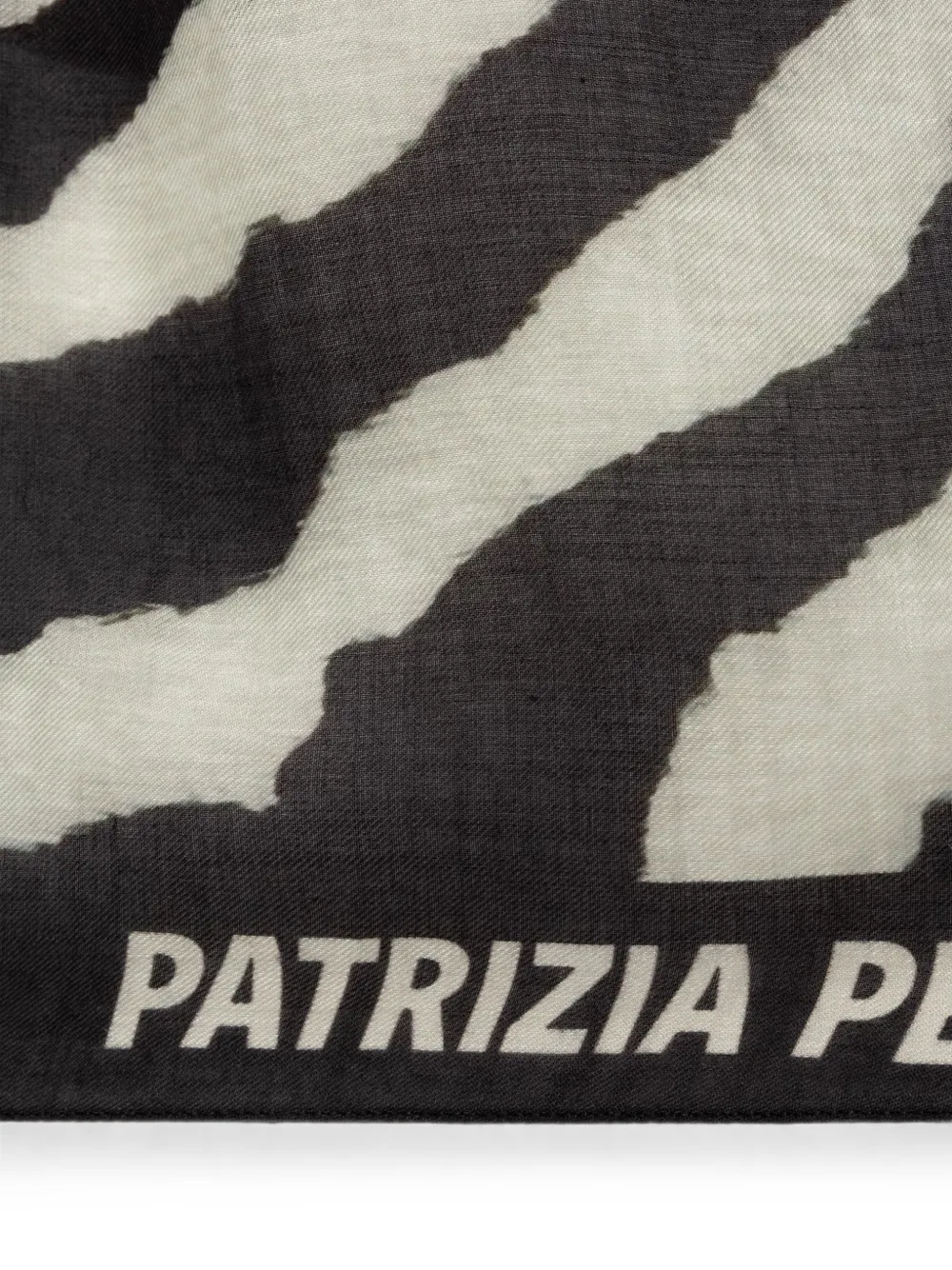 Patrizia Pepe Sjaal met zebraprint Zwart