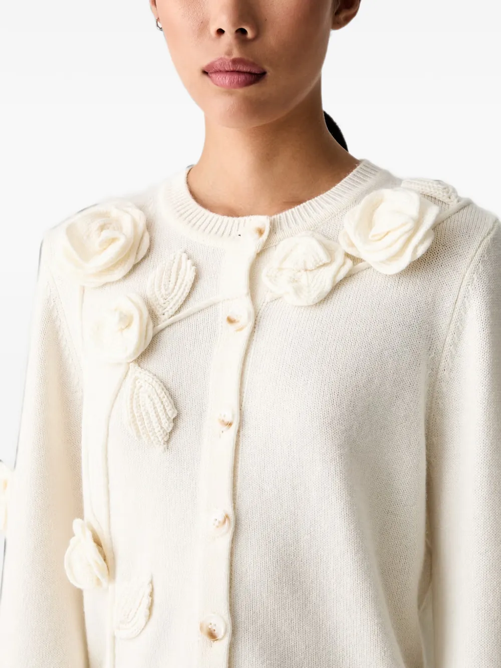 FARM Rio Vest met bloemen-applicatie en knopen Beige