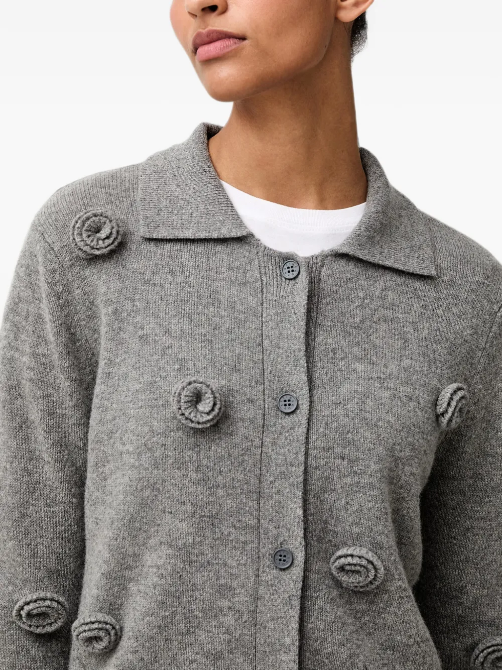 Stine Goya Vest met kraag en bloemapplicatie Grijs