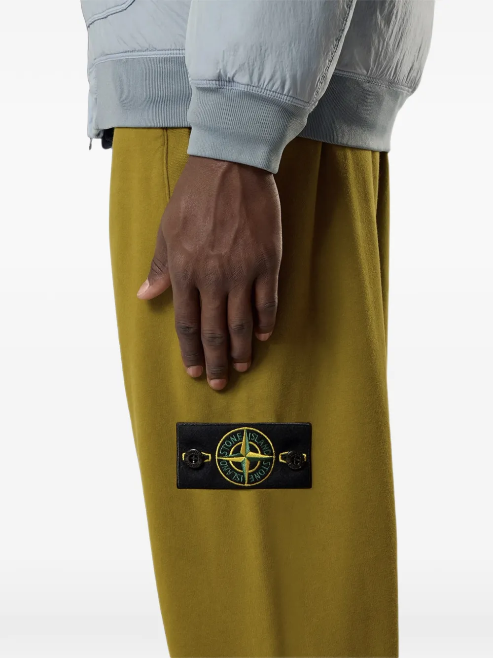 Stone Island 6200012 joggingbroek van geborsteld biologisch katoen met geribbelde boorden Groen