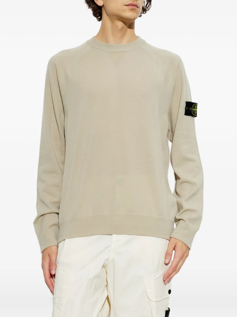 Stone Island Trui met logopatch en raglan mouwen Beige