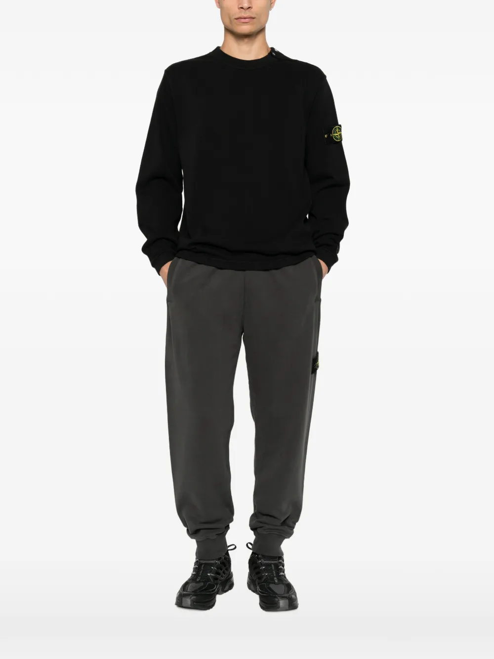 Stone Island Sweater met logo-patch en schouderknoop Zwart