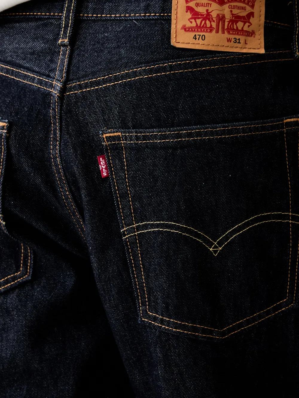 Levi's 470 logo-patch denim shorts Blauw