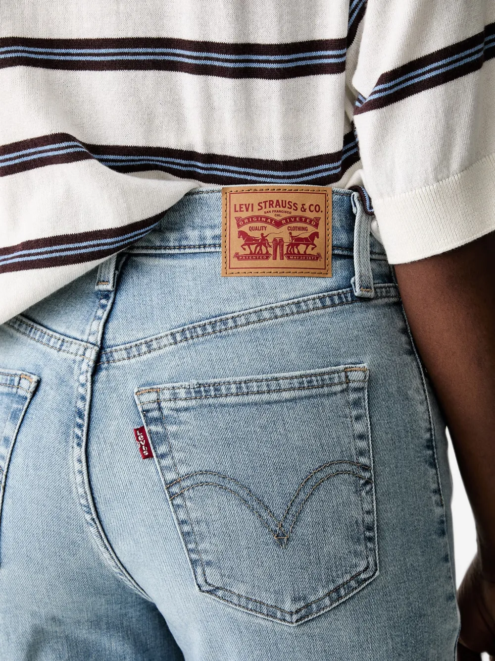 Levi's high-waisted distressed-effect jeans Blauw