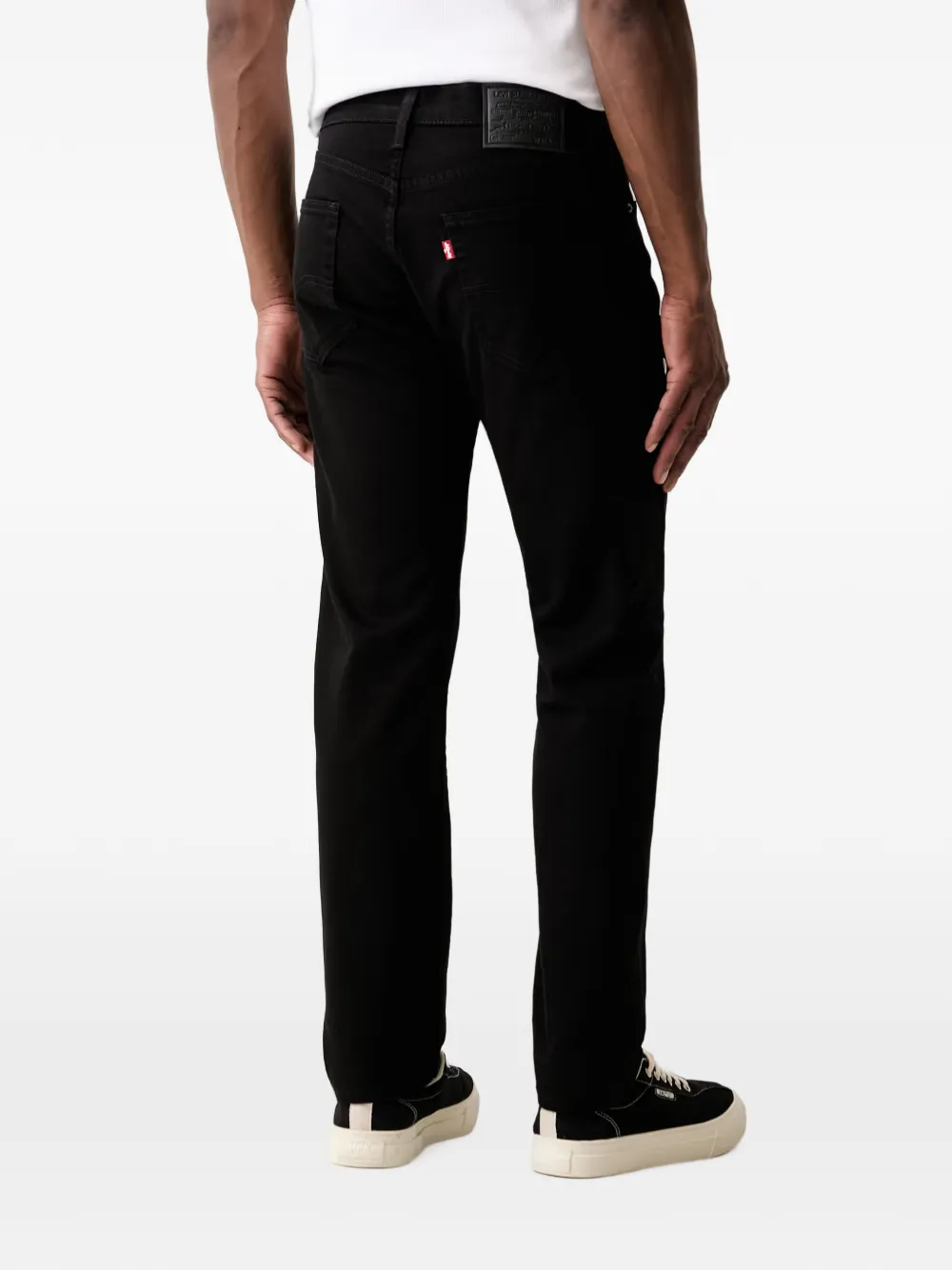 Levi's 502 logo-patch tapered jeans Zwart