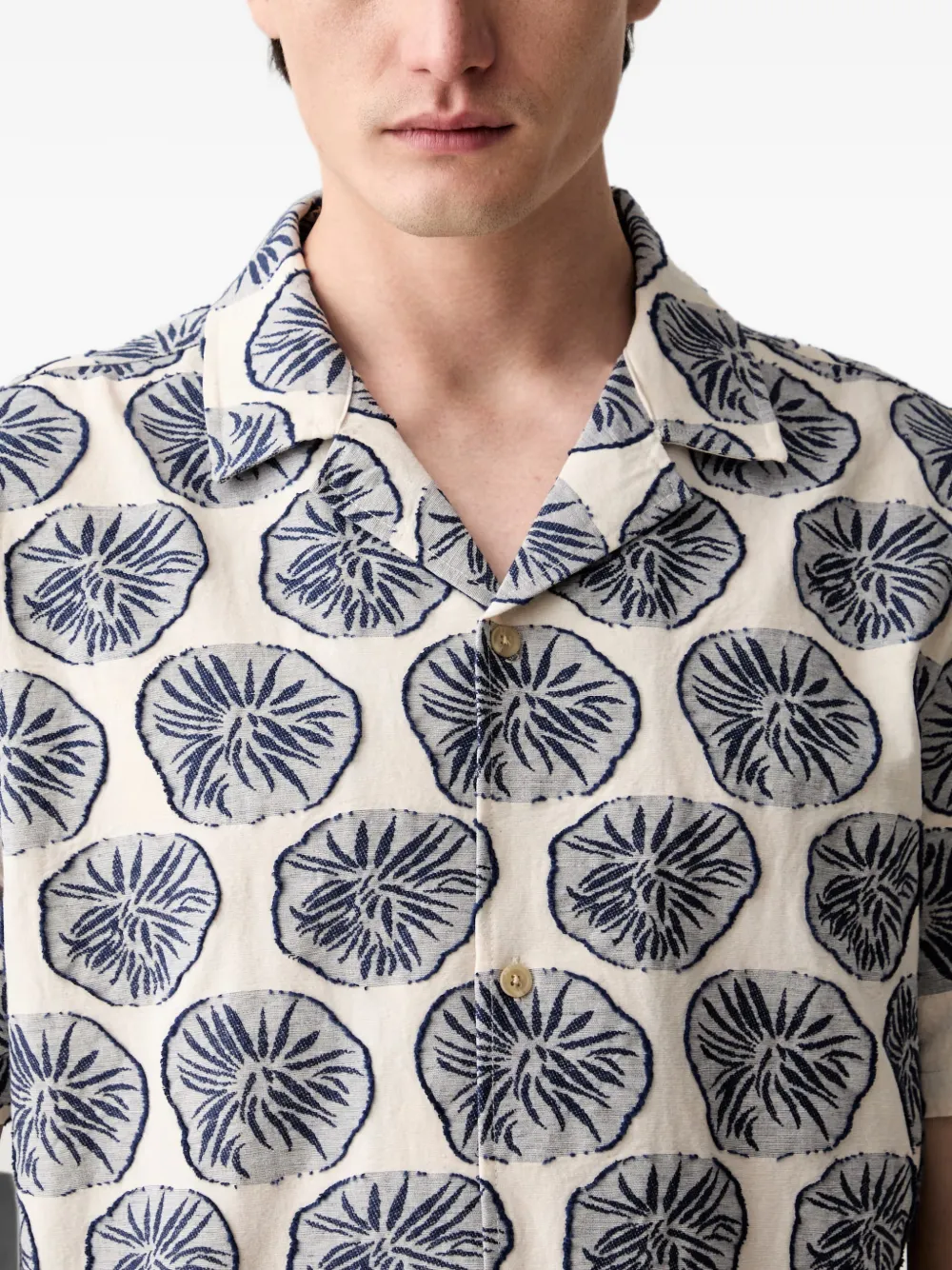 Les Deux Dahlia overhemd met korte mouwen en bloemen-patroon Beige
