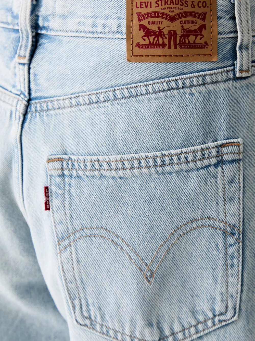 Levi's Middy faded-effect denim shorts Blauw