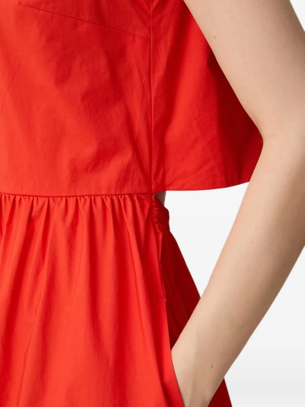 Benetton Mouwloze midi-jurk met gesmockte taille en uitgesneden details Rood