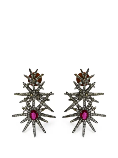 House of CB pendientes con motivo estelar con diamante y rubí
