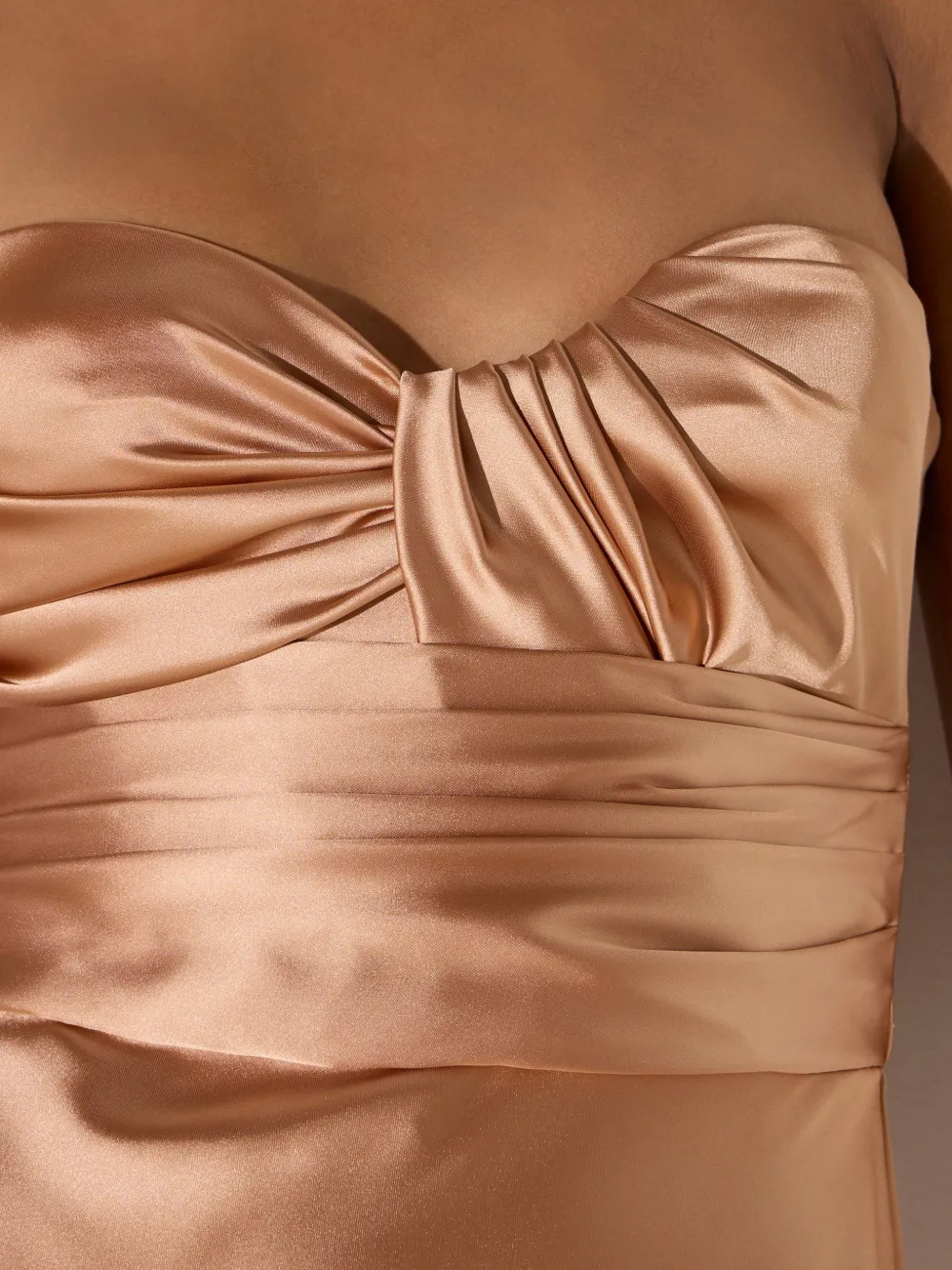 Elisabetta Franchi Red Carpet satijnen jurk Beige