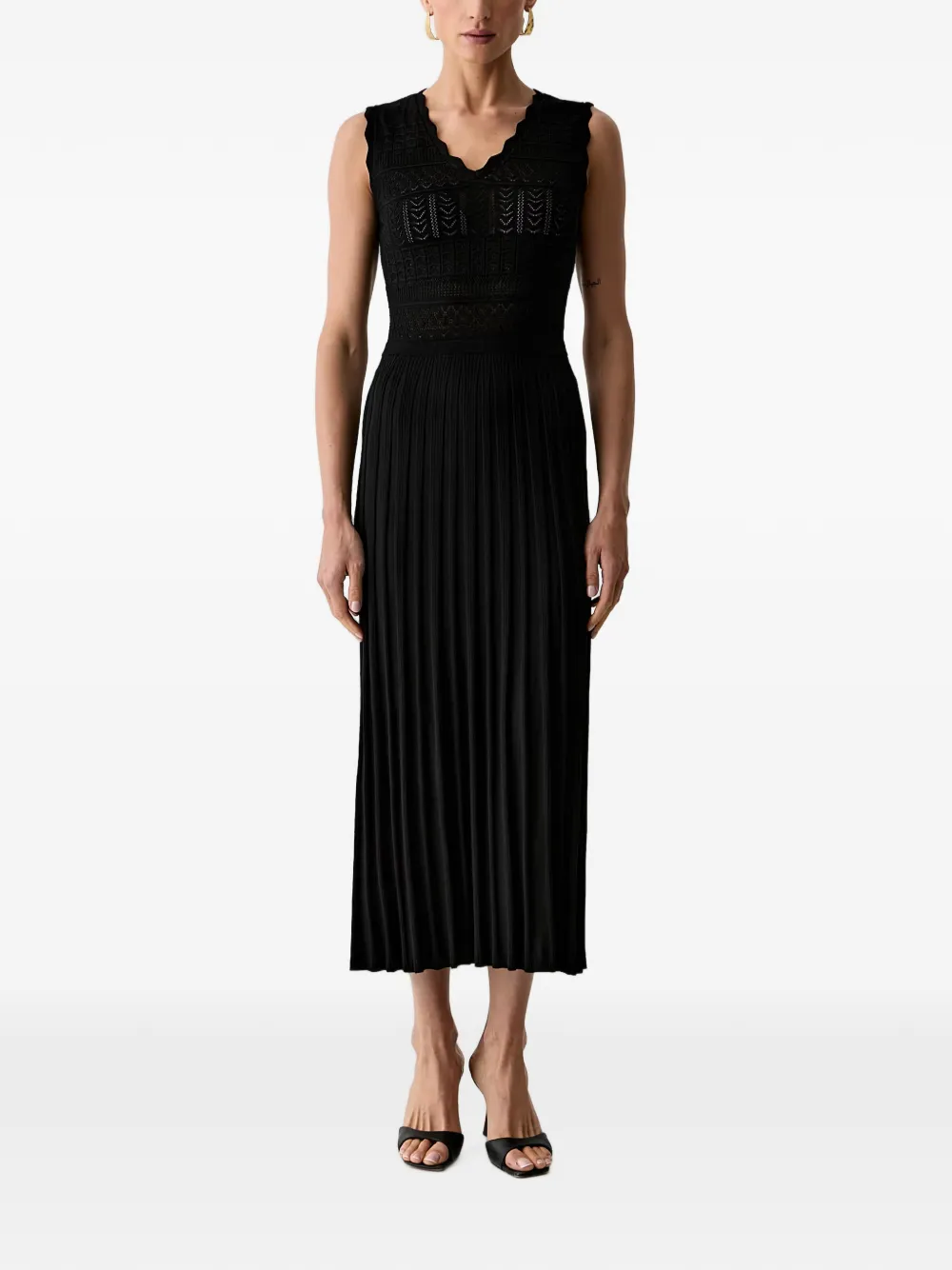 Morgan Pleated Midi Dress In Black