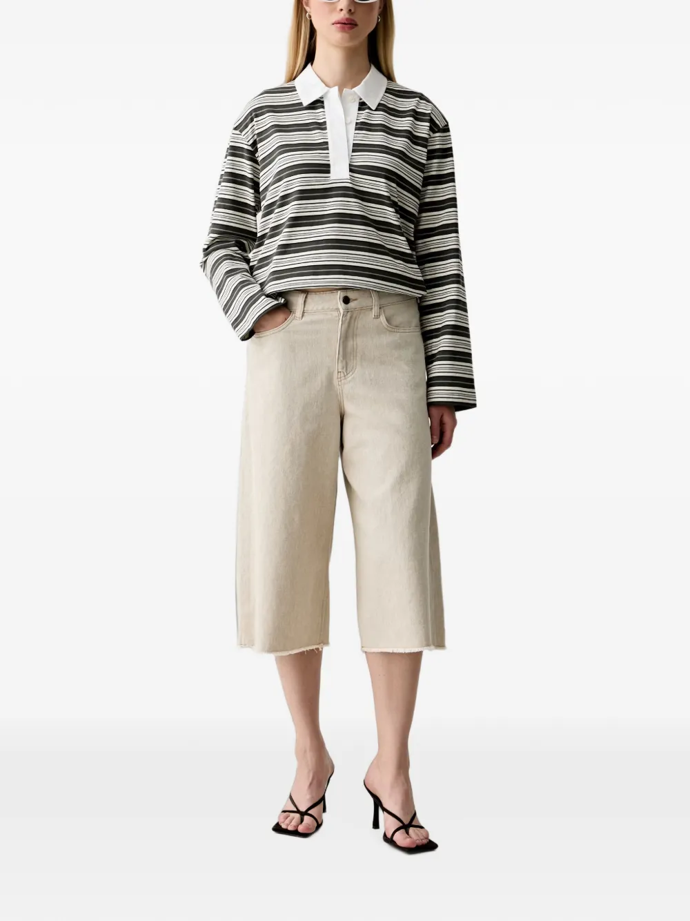 Sisley Gerafelde shorts met wijde pijpen Beige