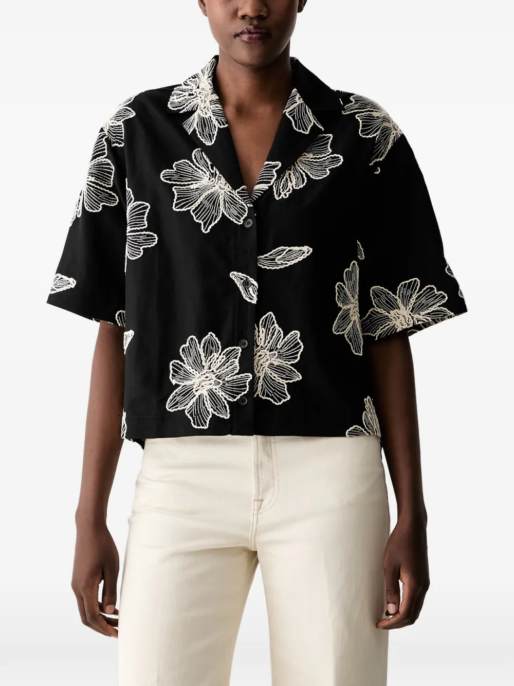 Sisley floral-embroidered short-sleeve shirt - Nero