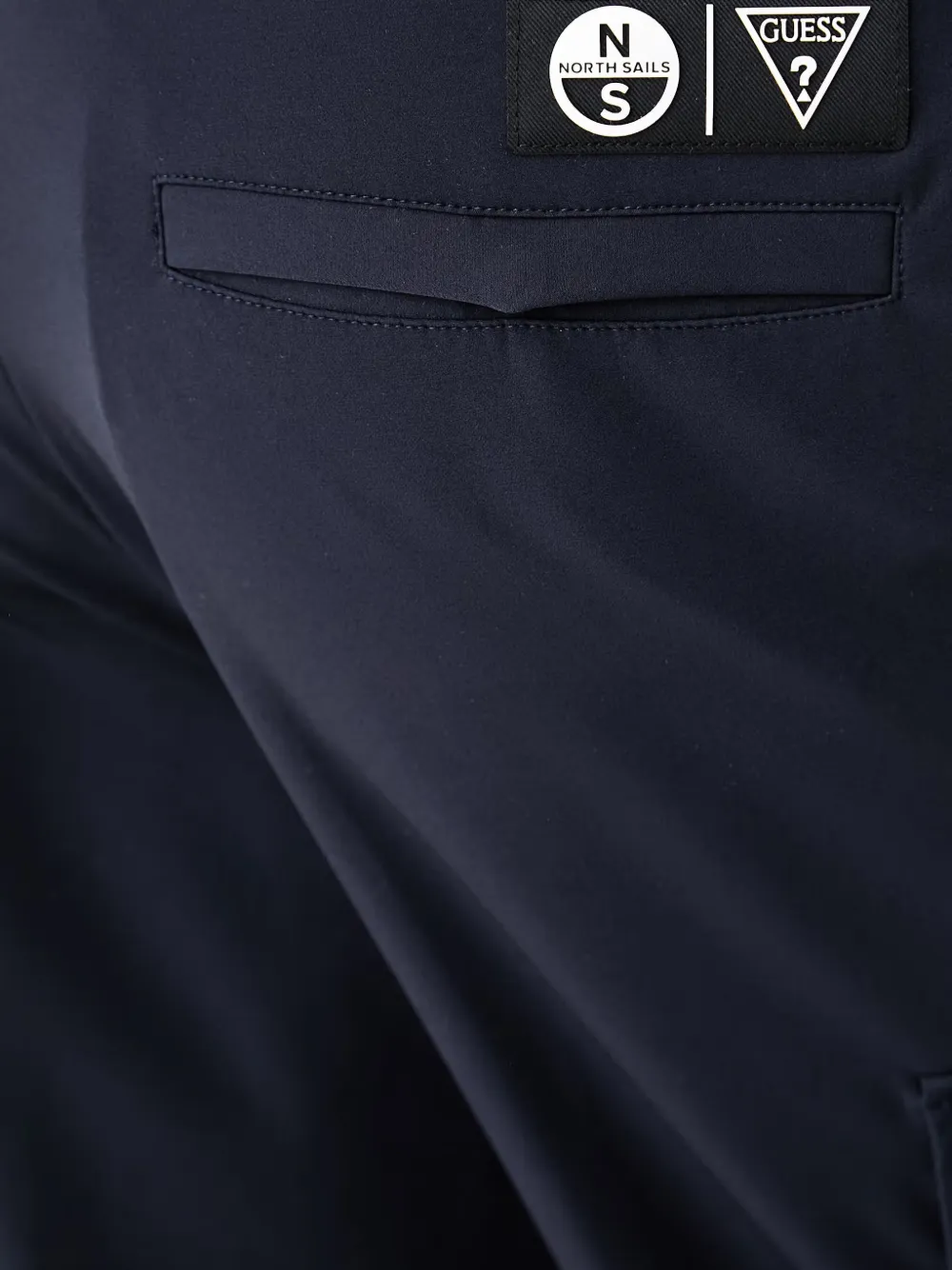GUESS USA x North Sails cargo shorts met logo-patch Blauw
